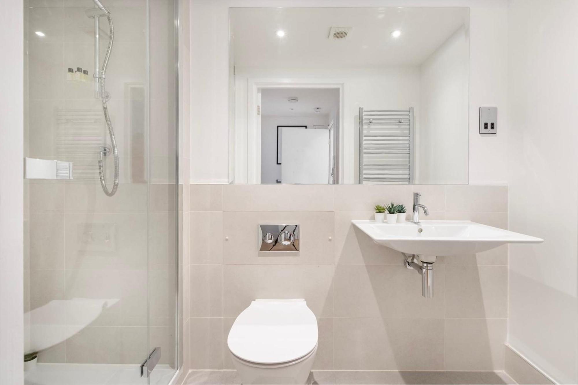 Fitzrovia With Balcony - Cityapartmentstay London Exteriör bild