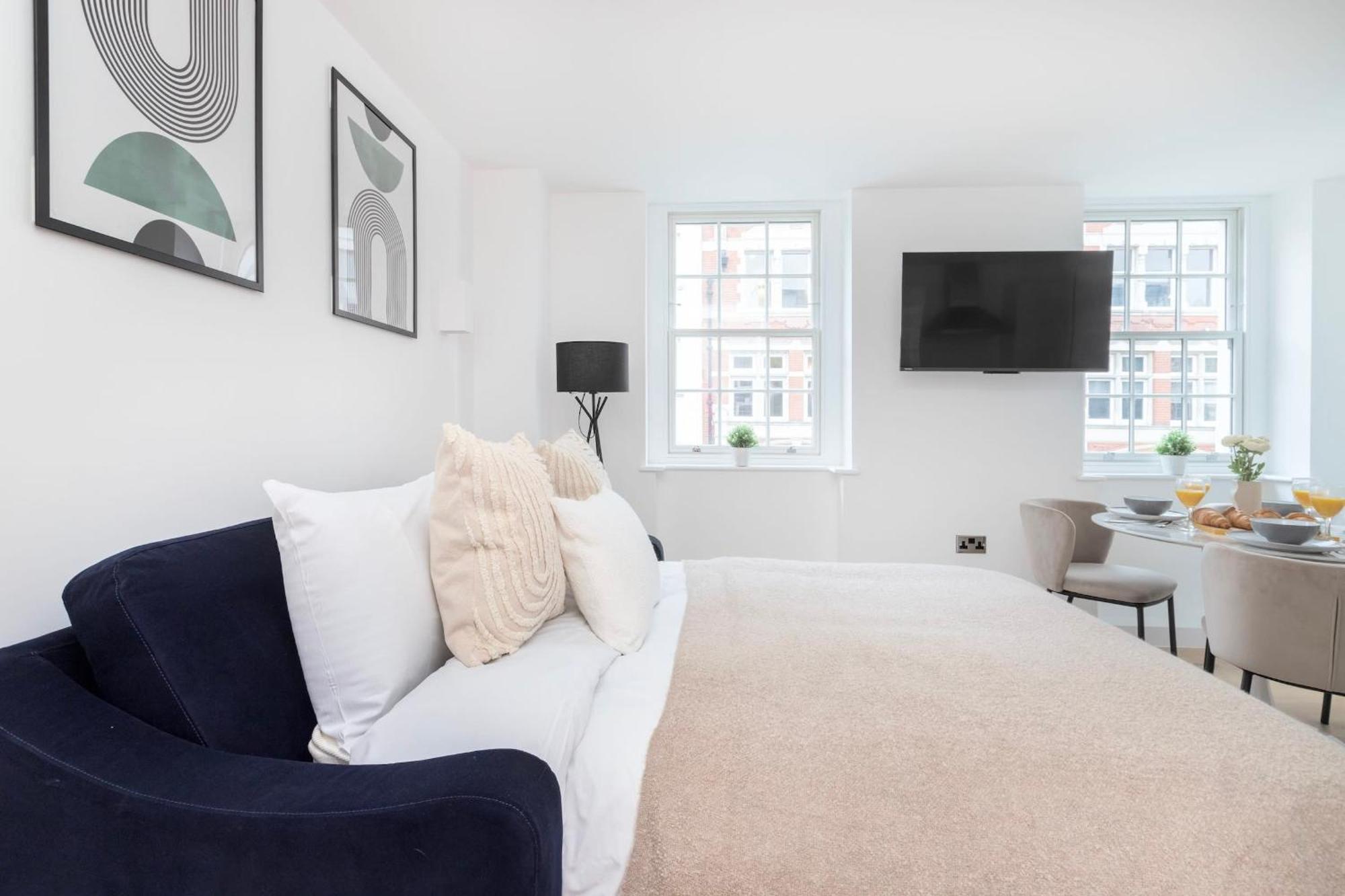 Fitzrovia With Balcony - Cityapartmentstay London Exteriör bild