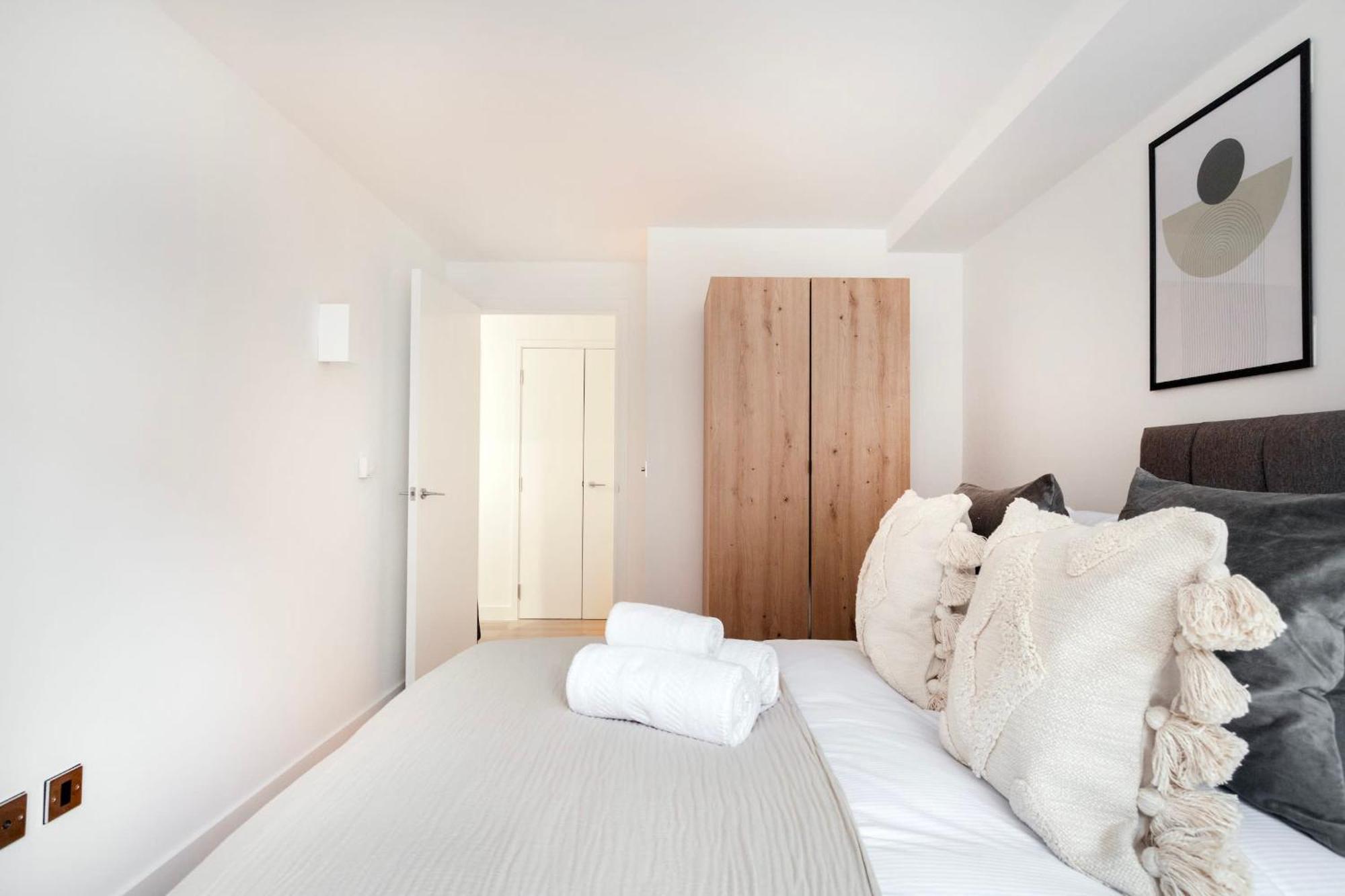 Fitzrovia With Balcony - Cityapartmentstay London Exteriör bild